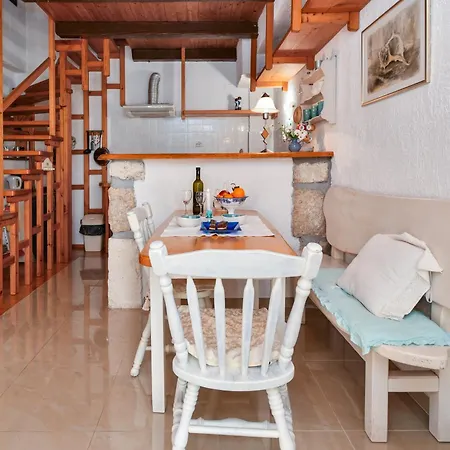 Family-friendly With Swimming Pool Barbat, Rab - 20170 Appartamento *