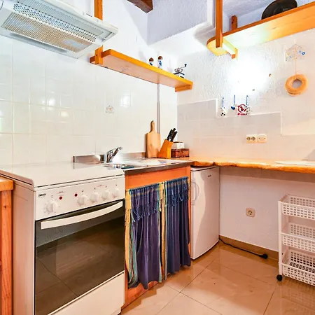 Family-friendly With Swimming Pool Barbat, Rab - 20170 Daire *