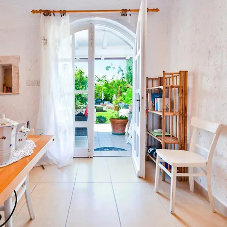 Daire Family-friendly With Swimming Pool Barbat, Rab - 20170 Rab Town
