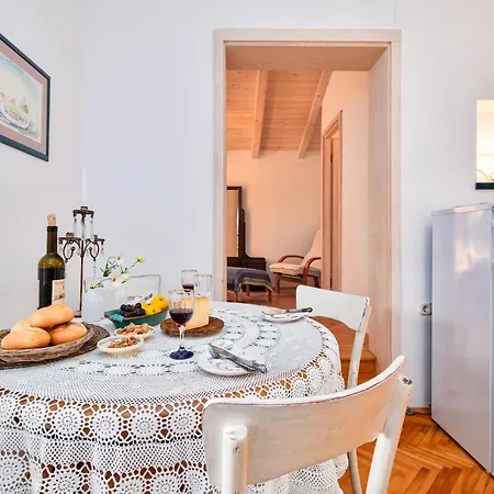 Appartamento Family-friendly With Swimming Pool Barbat, Rab - 20170