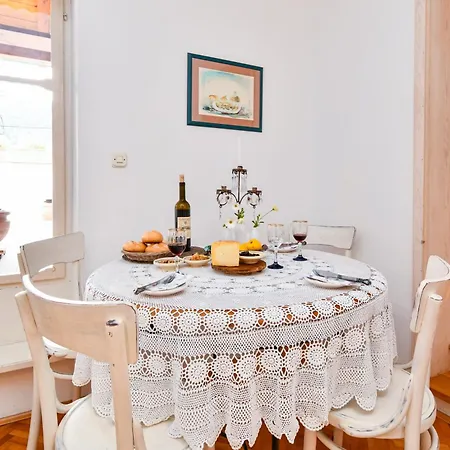 Apartmán Family-friendly With Swimming Pool Barbat, Rab - 20170 Rab Town